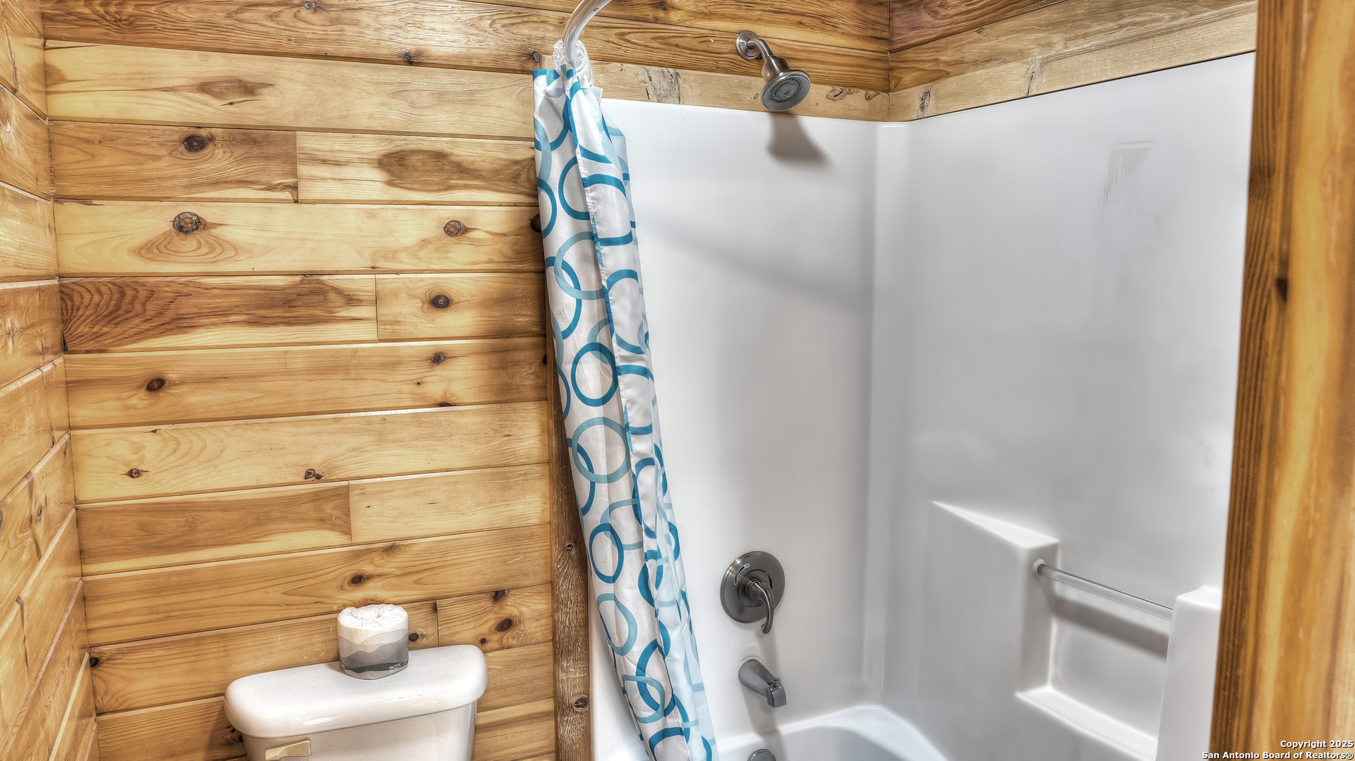 90 Johnny Seibert Lane Leakey TX 78873