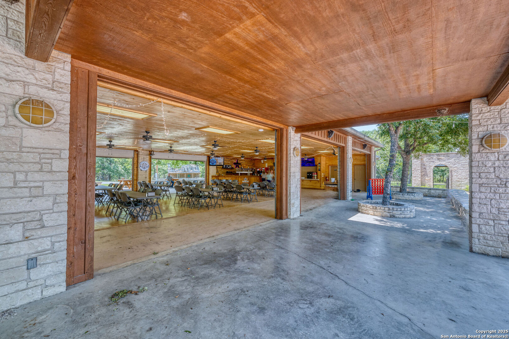 90 Johnny Seibert Lane Leakey TX 78873