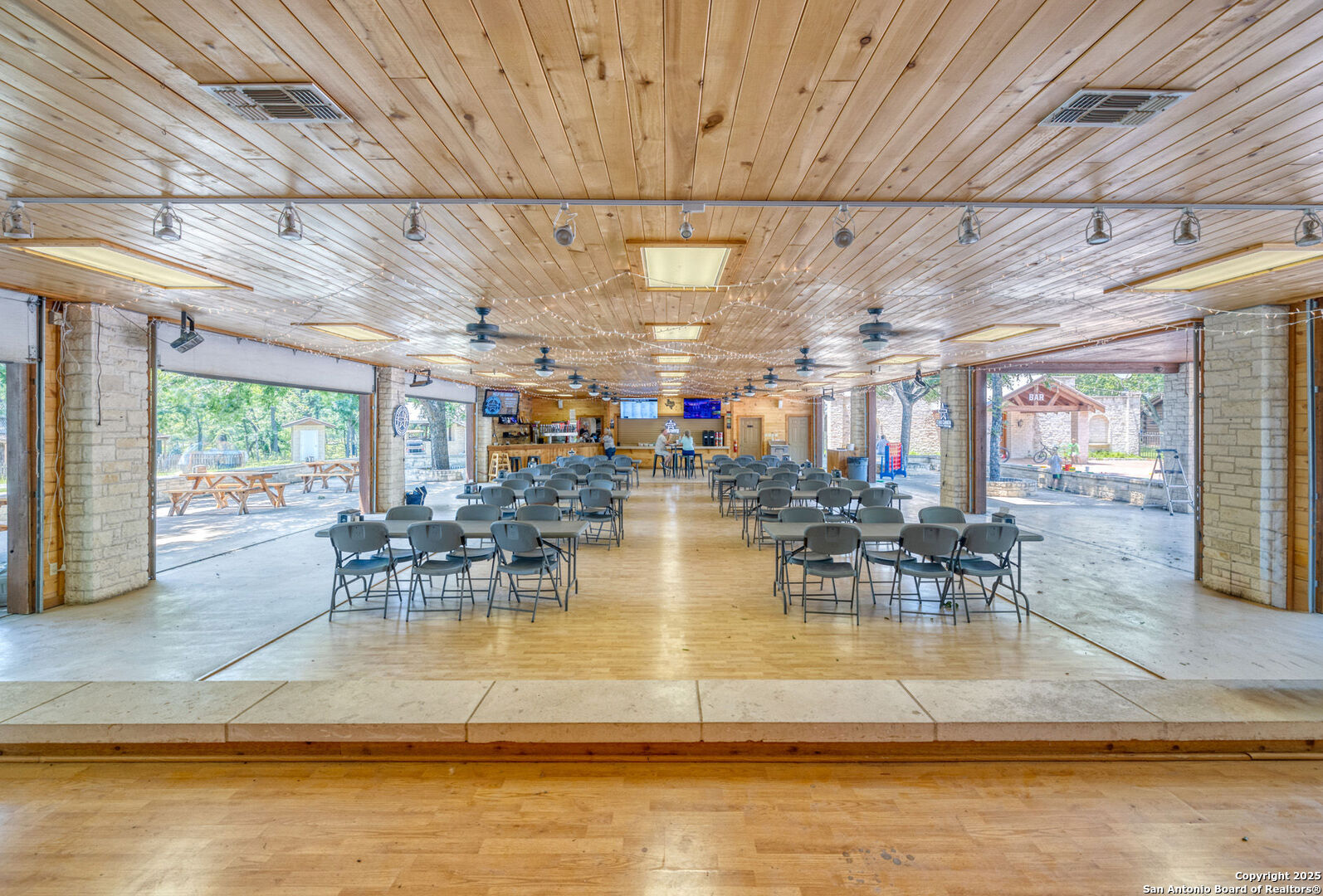 90 Johnny Seibert Lane Leakey TX 78873