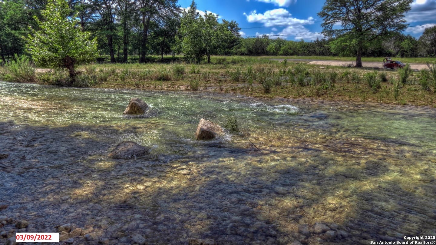 90 Johnny Seibert Lane Leakey TX 78873