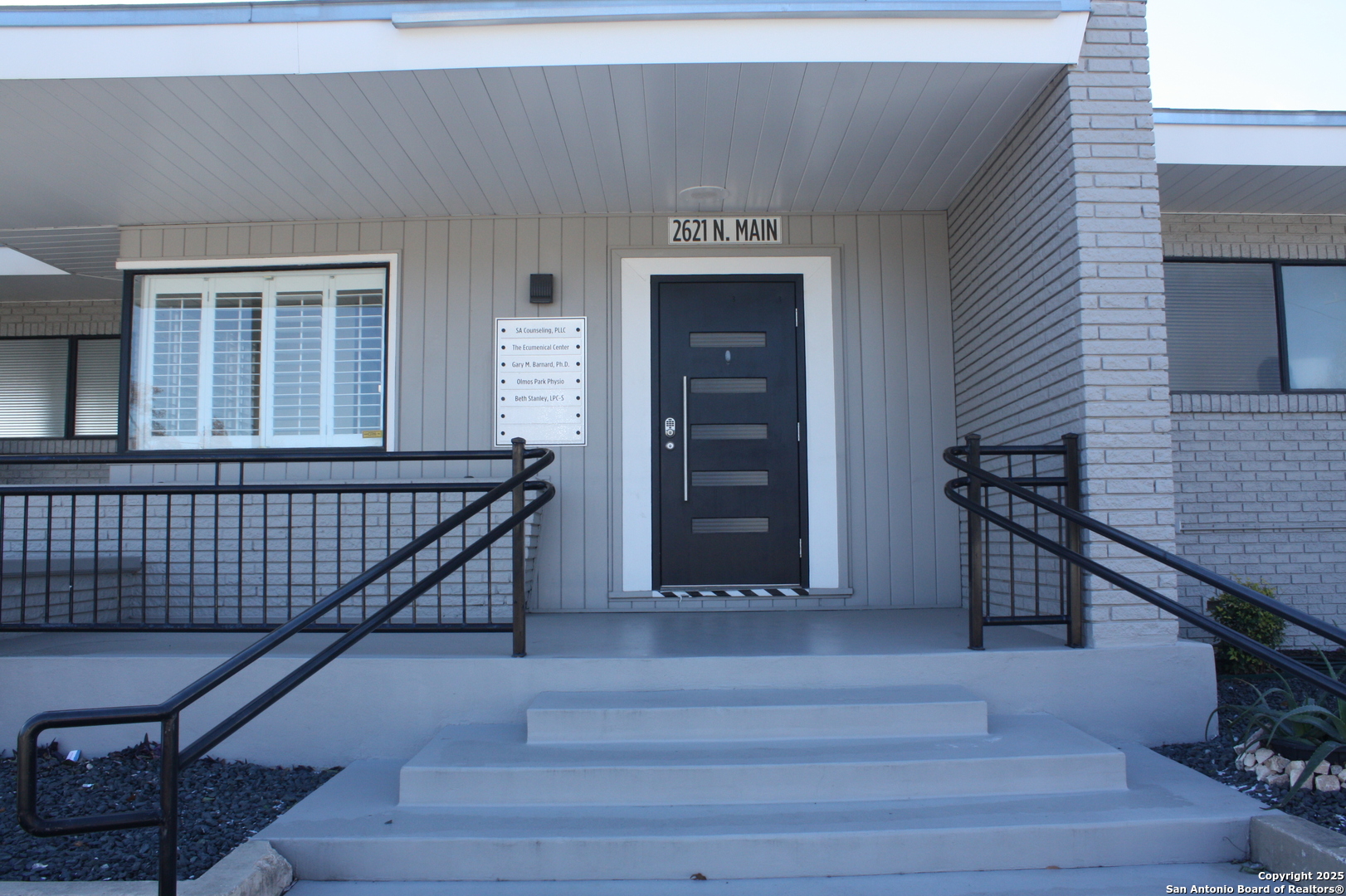 2621 North Main San Antonio TX 78212