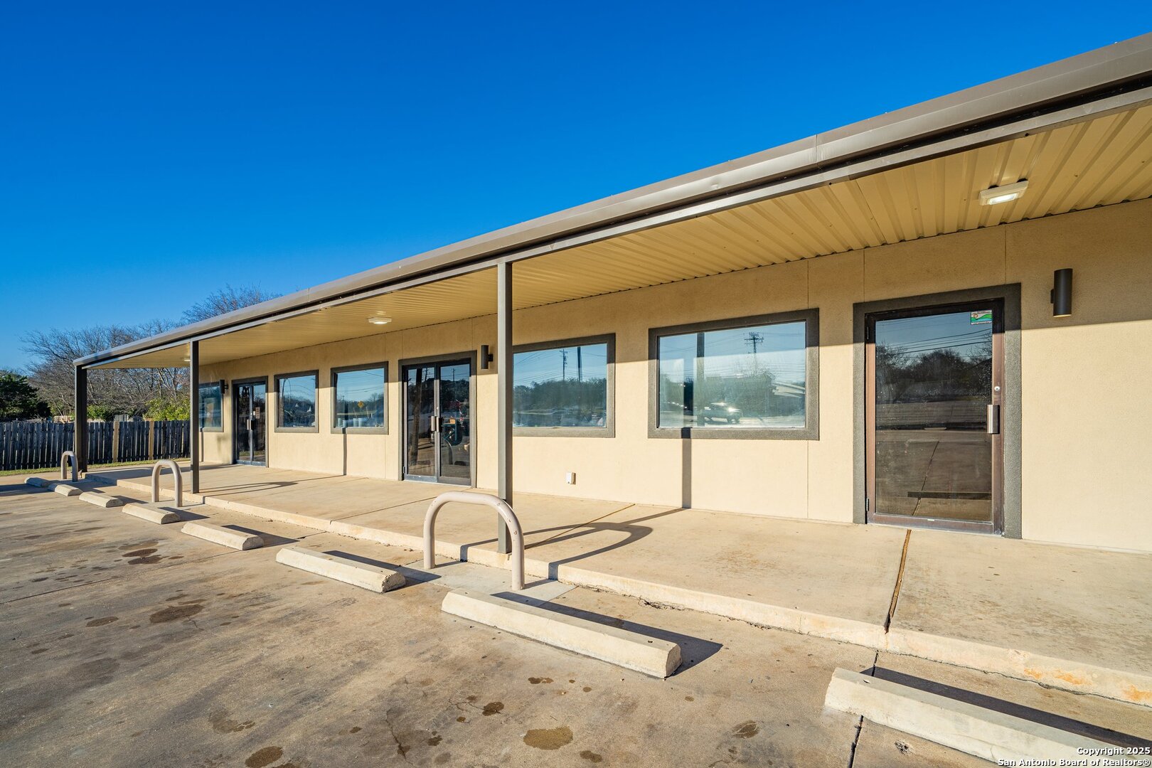 2211-2 Bandera Highway Kerrville TX 78028