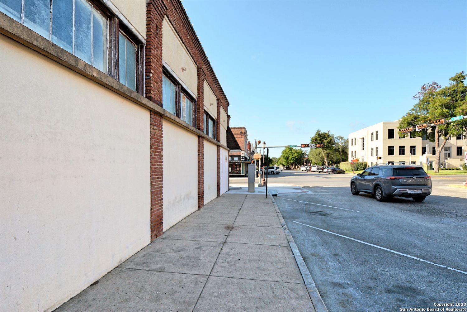 200 E Court Street Seguin TX 78155