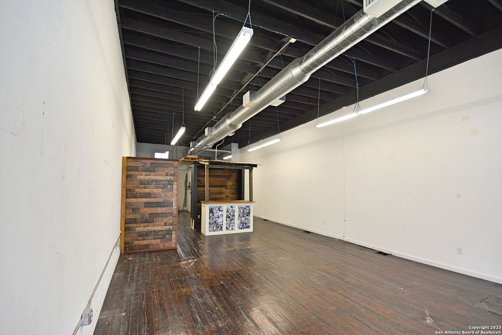 200 E Court Street Seguin TX 78155