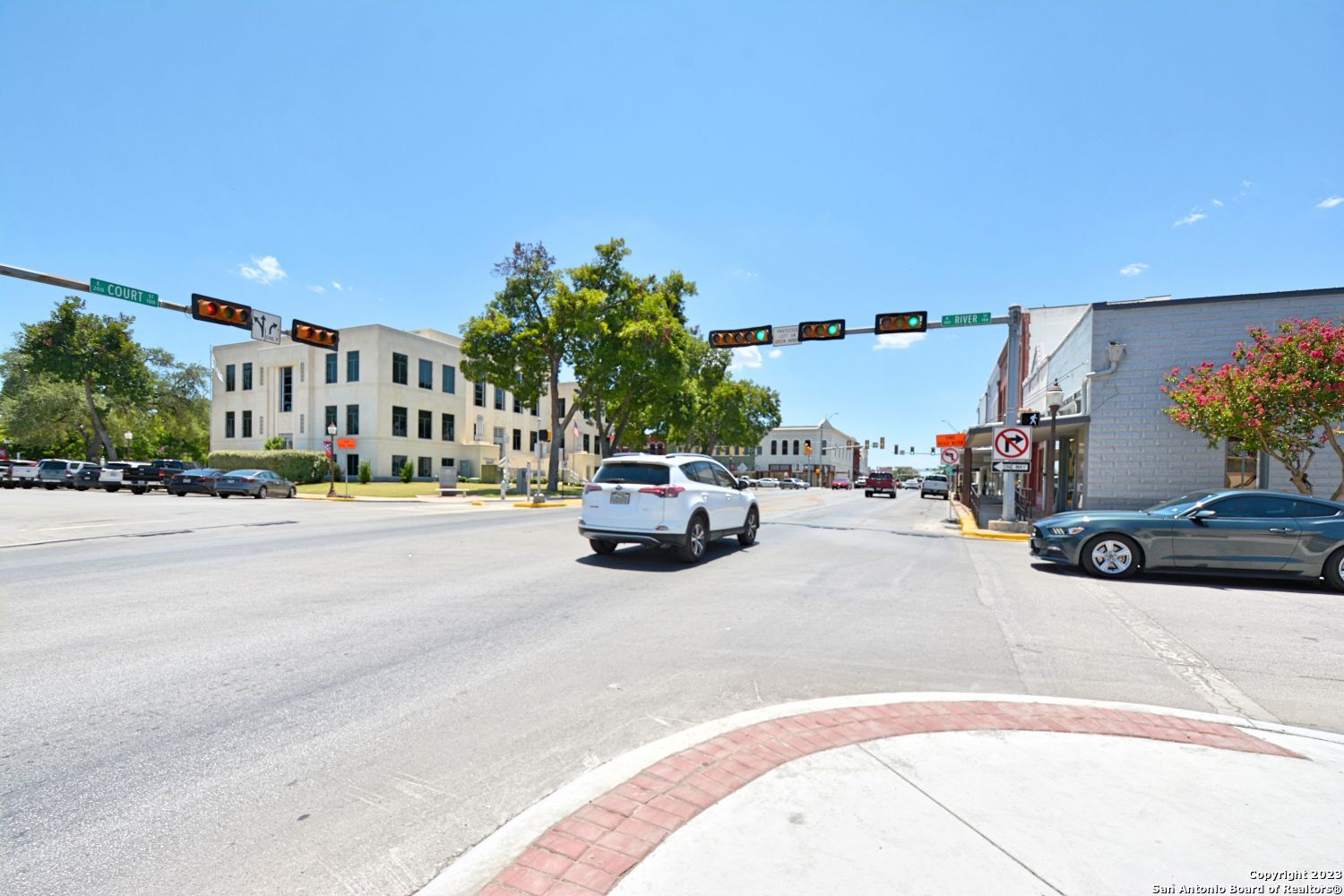 200 E Court Street Seguin TX 78155