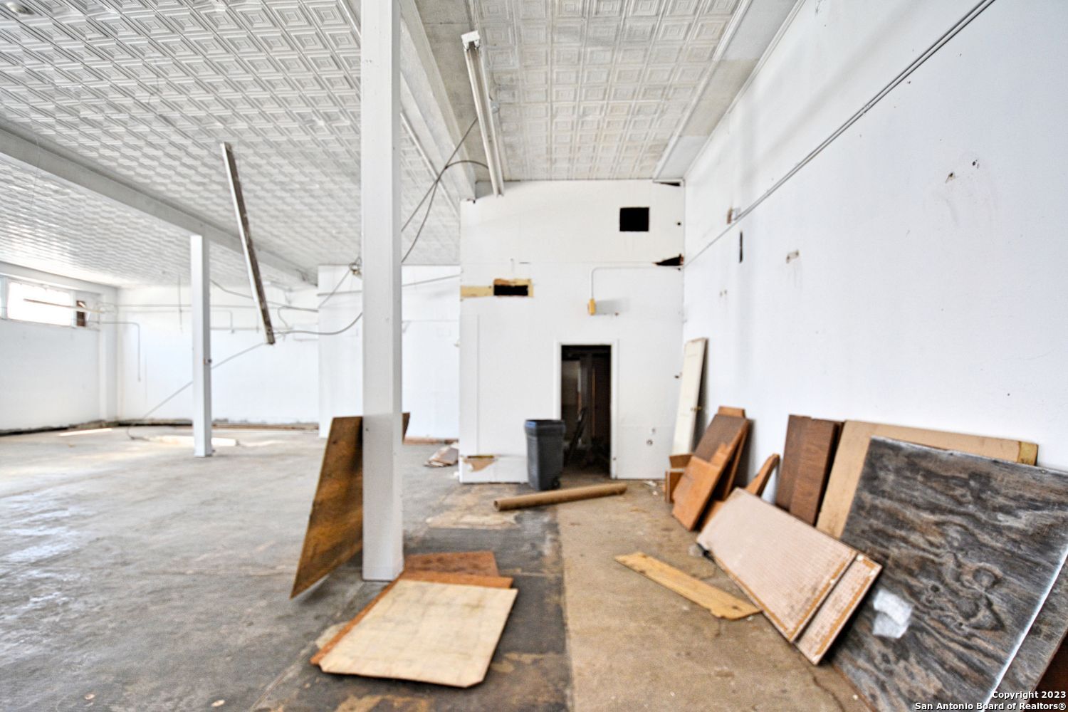 200 E Court Street Seguin TX 78155