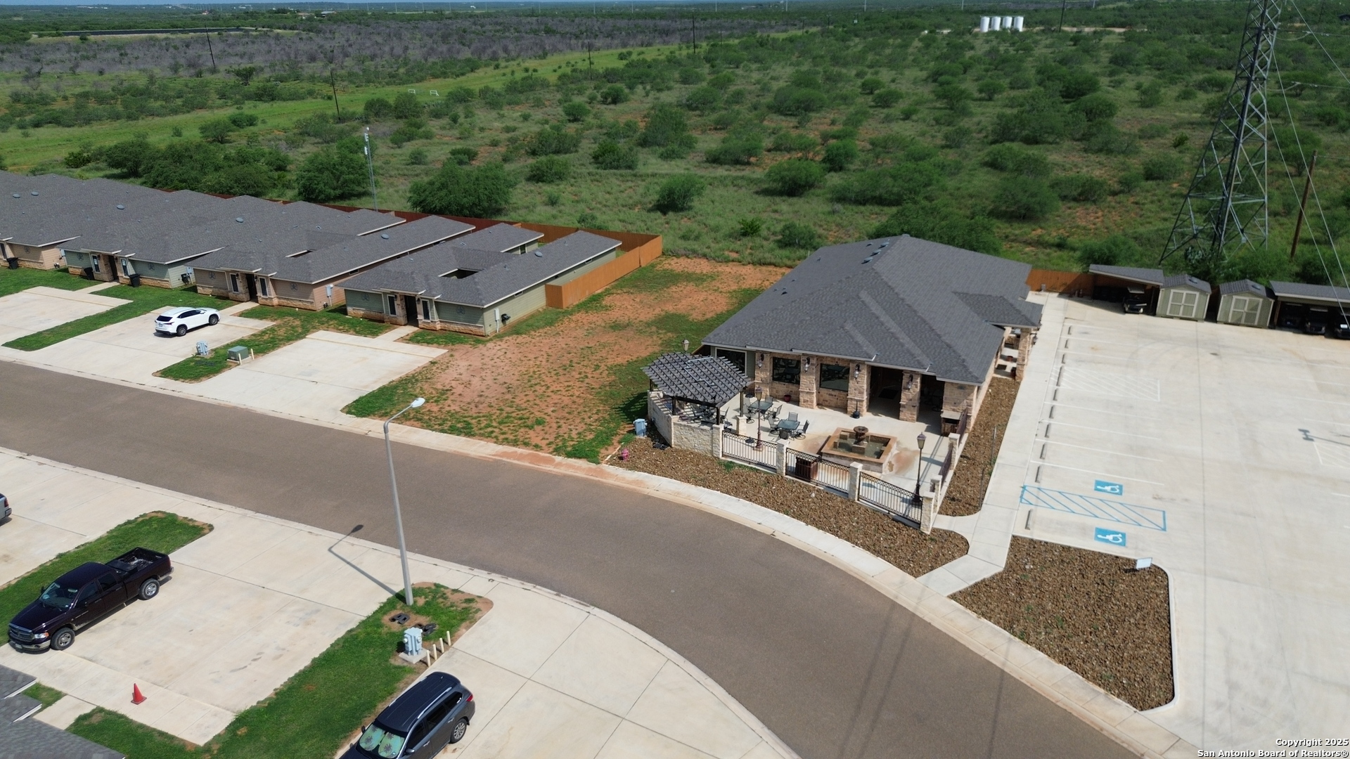 113 American Drive Cotulla TX 78014