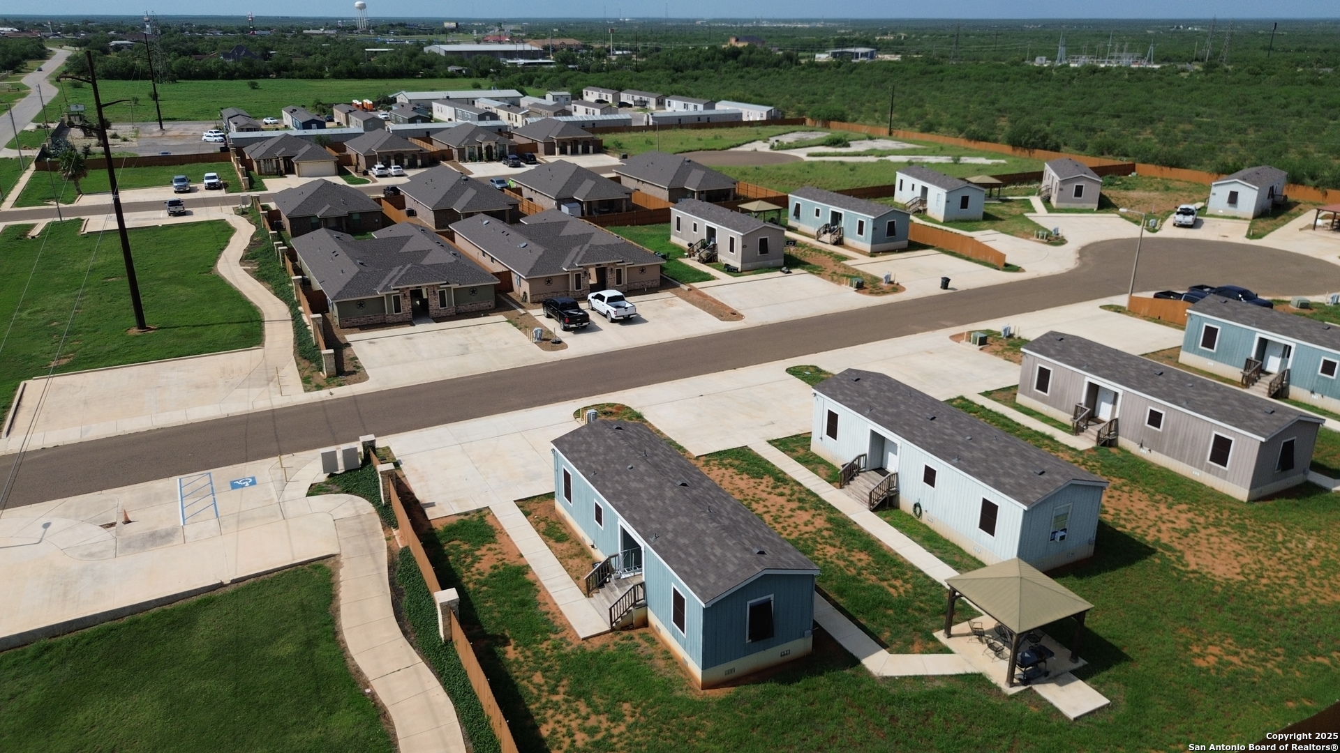 113 American Drive Cotulla TX 78014