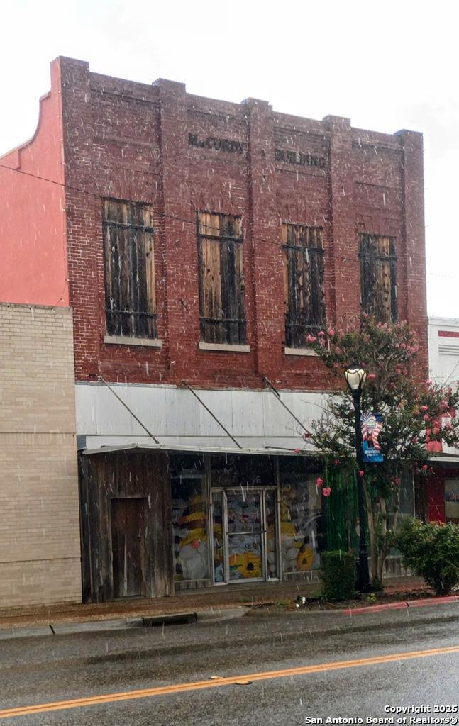 212 N Washington Beeville TX 78102