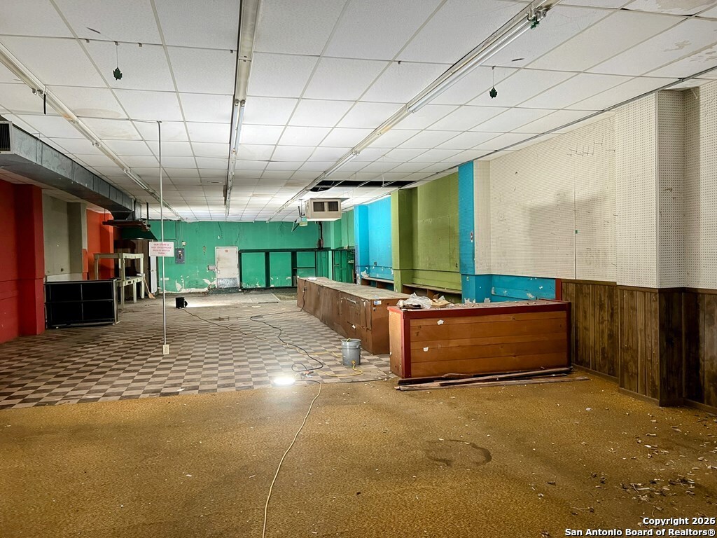 212 N Washington Beeville TX 78102