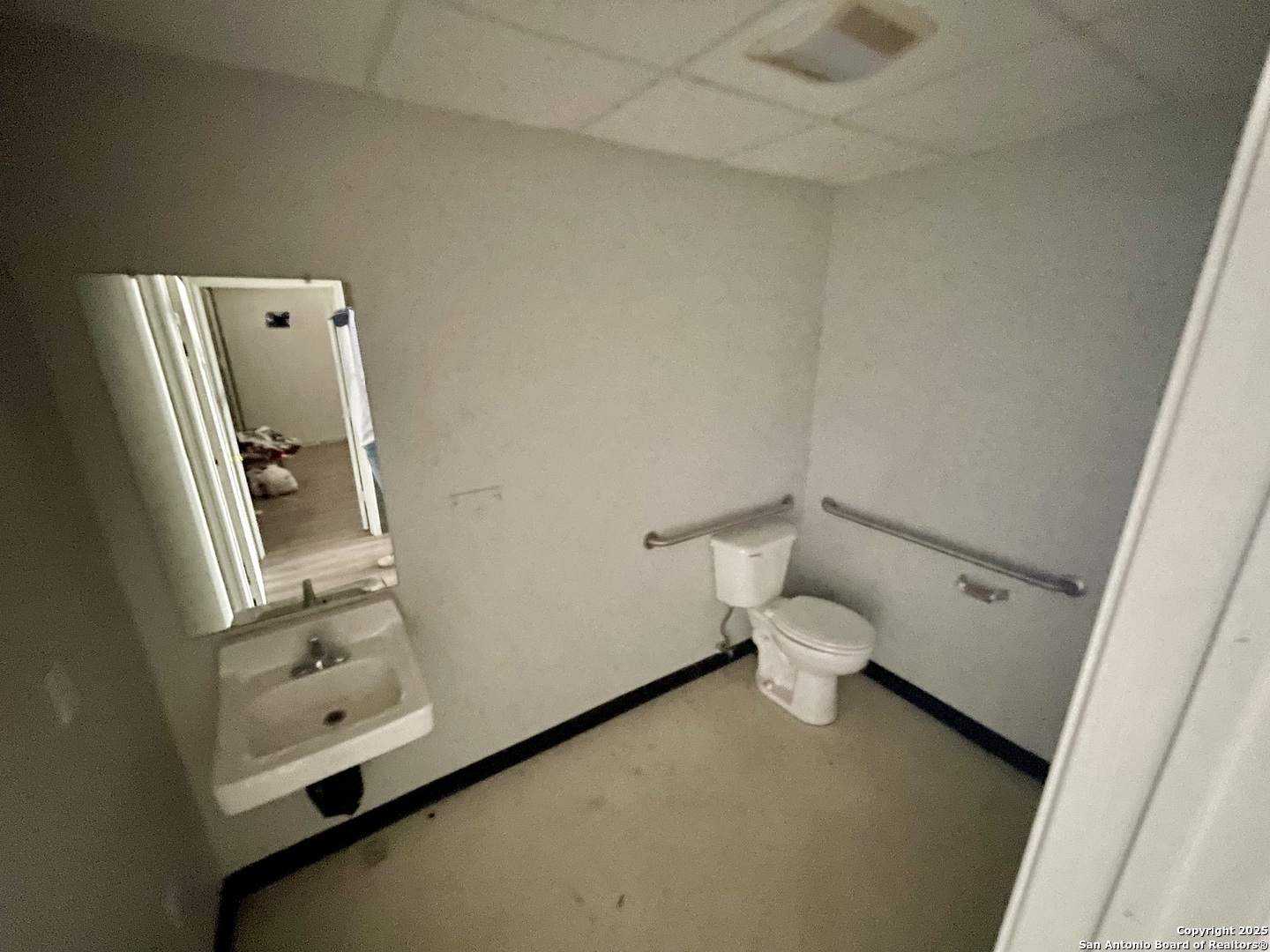 1501 Bensdale Pleasanton TX 78064