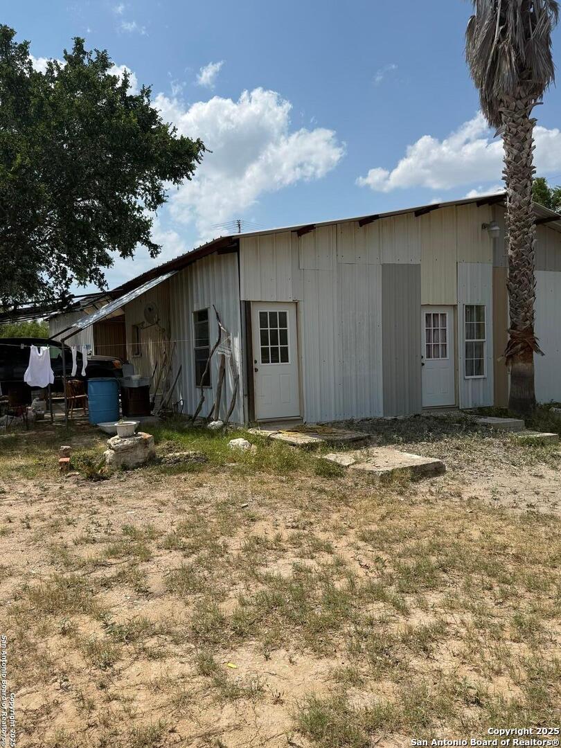 806 State Highway 132 Natalia TX 78059