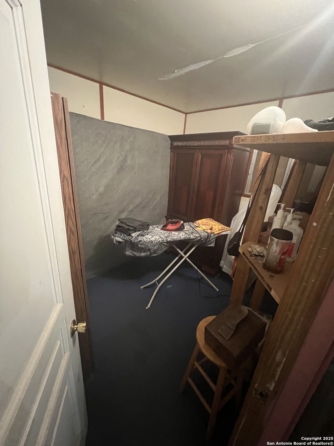 806 State Highway 132 Natalia TX 78059