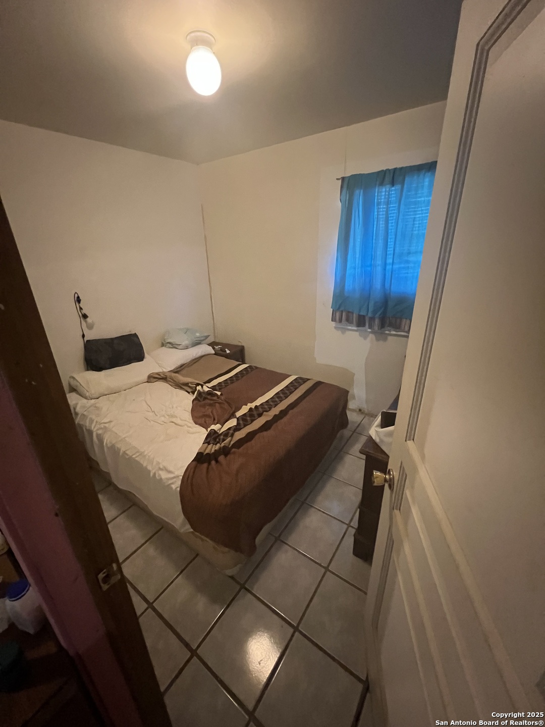 806 State Highway 132 Natalia TX 78059