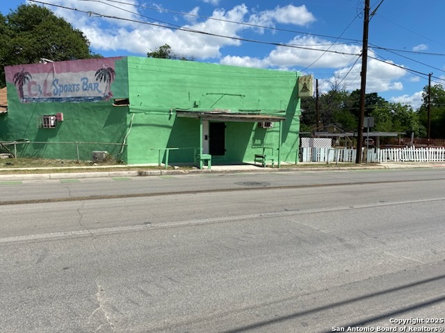 205 Frio City San Antonio TX 78207