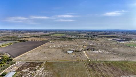 2780 Freudenburg St Hedwig TX 78152