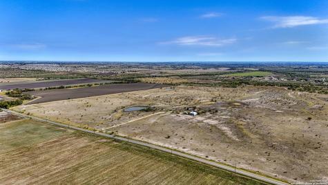 2780 Freudenburg St Hedwig TX 78152