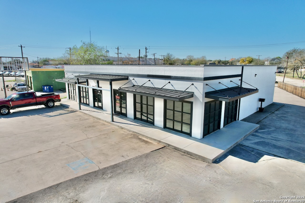 307 2nd Pleasanton TX 78064
