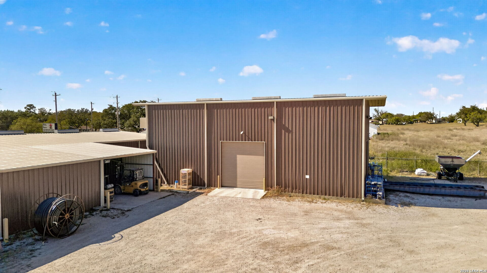 625 E Hondo Avenue Devine TX 78016