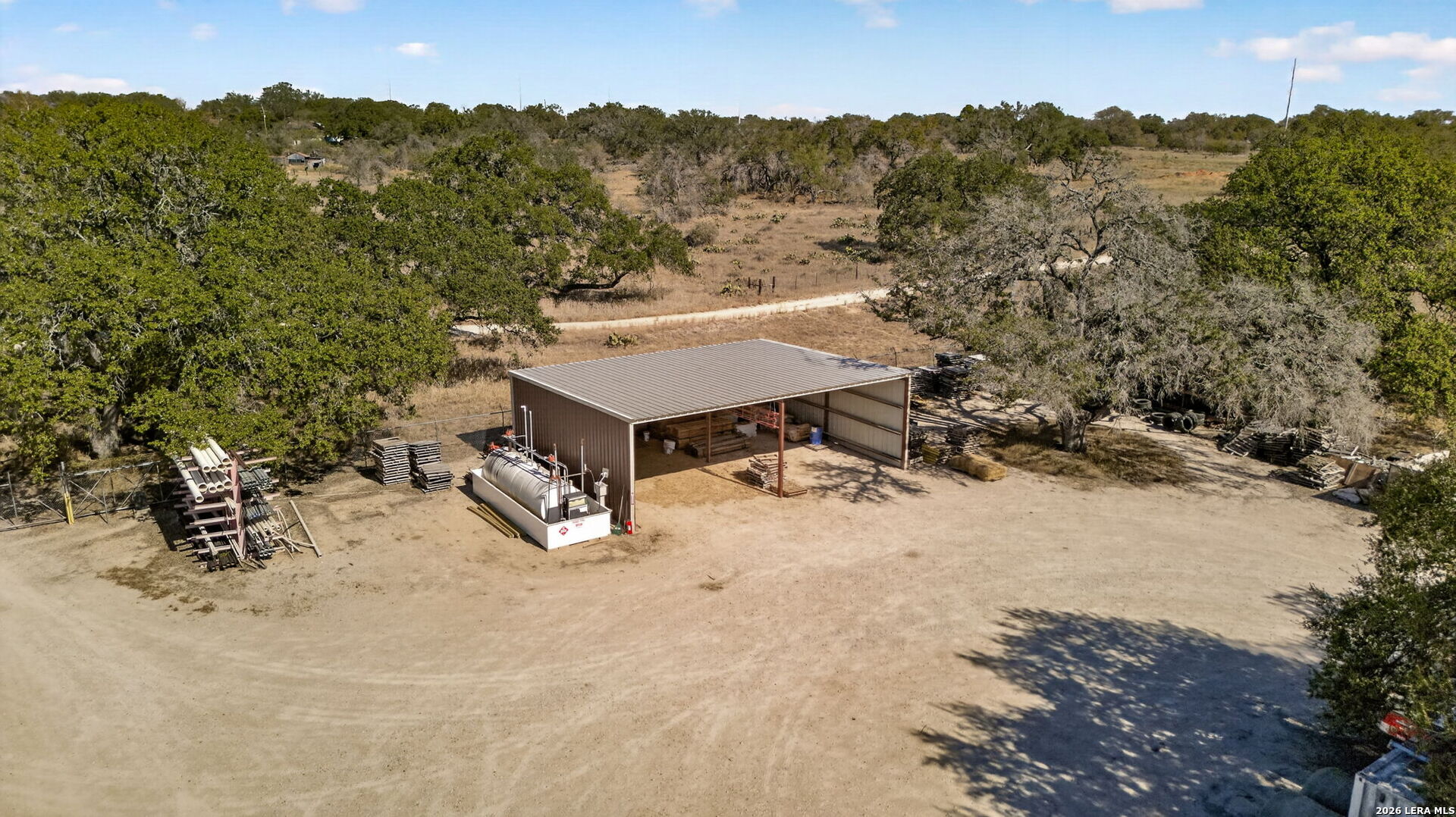 625 E Hondo Avenue Devine TX 78016