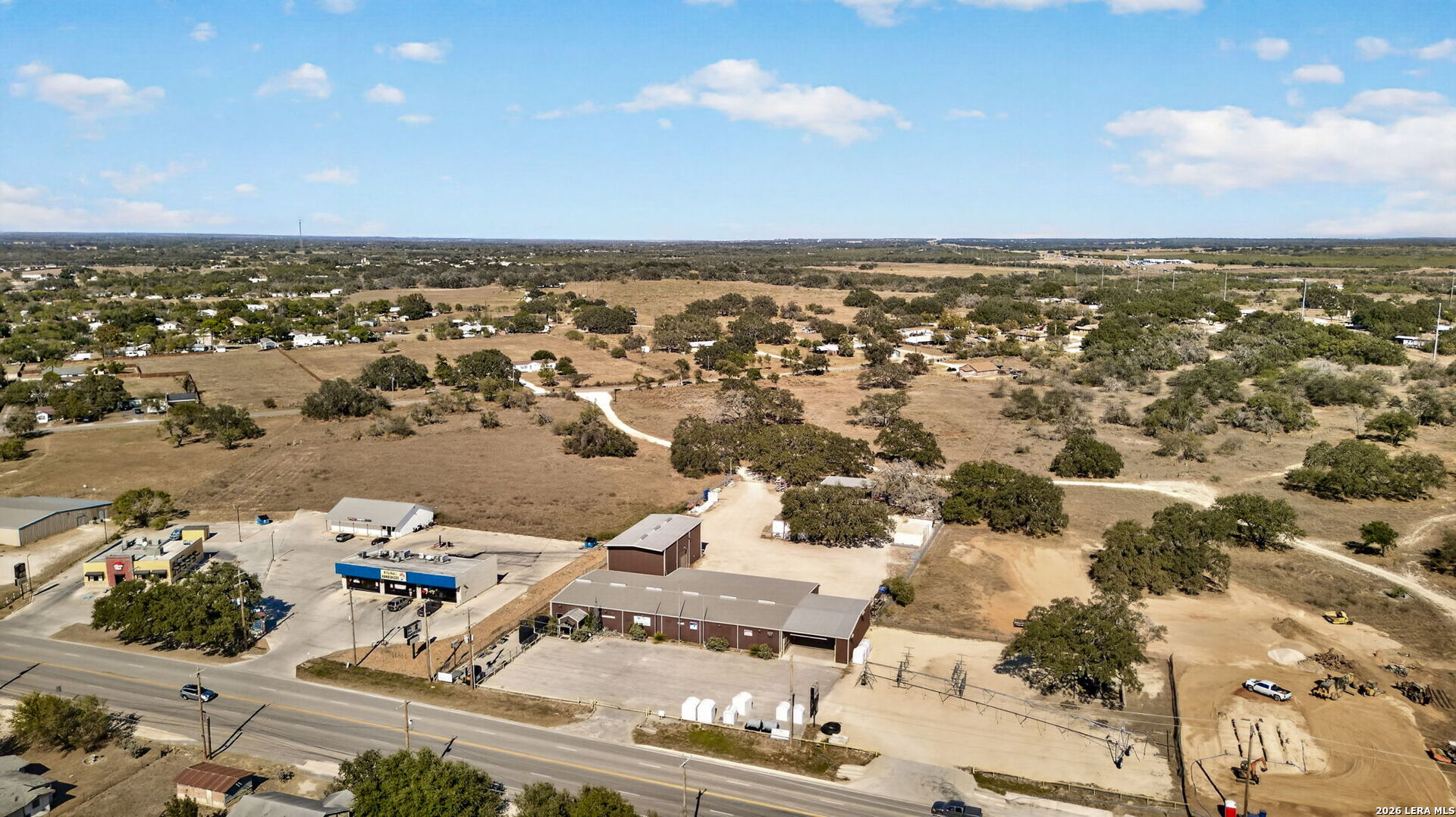 625 E Hondo Avenue Devine TX 78016