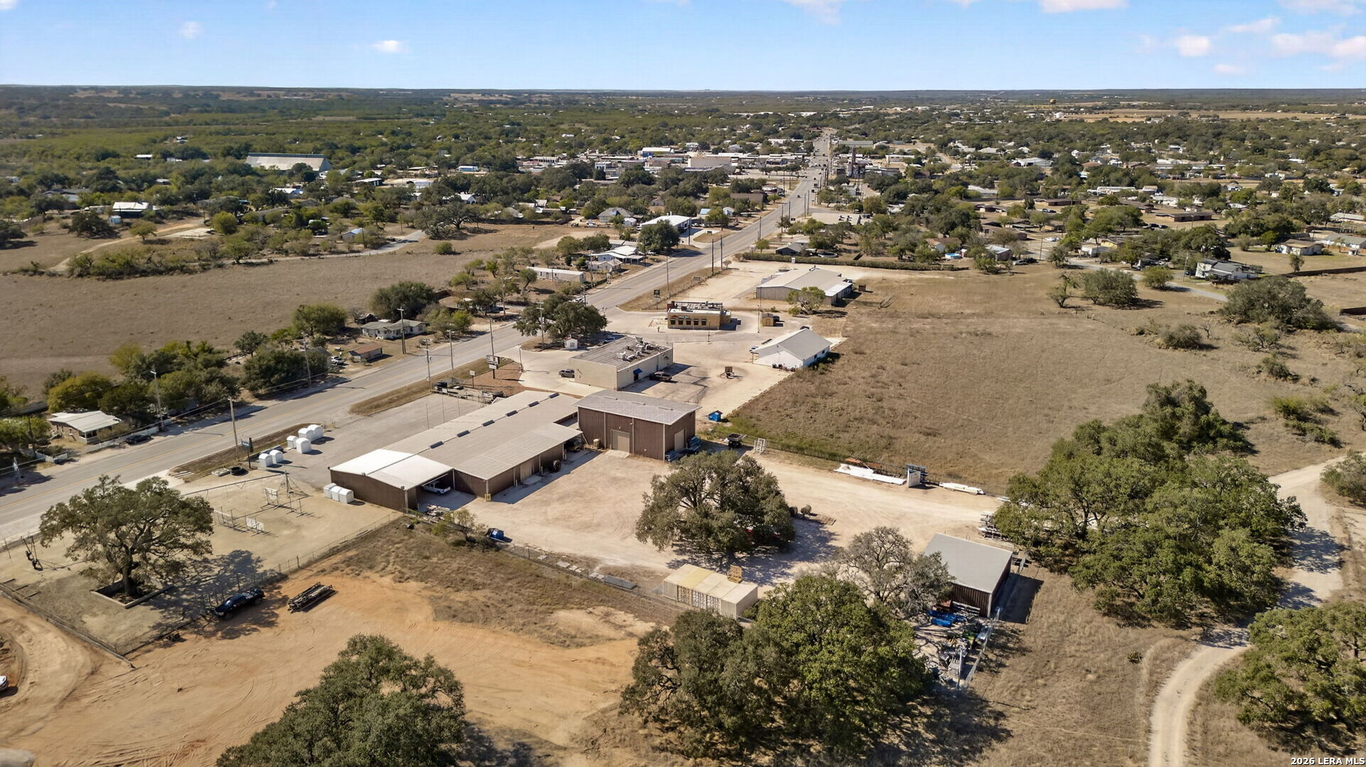 625 E Hondo Avenue Devine TX 78016
