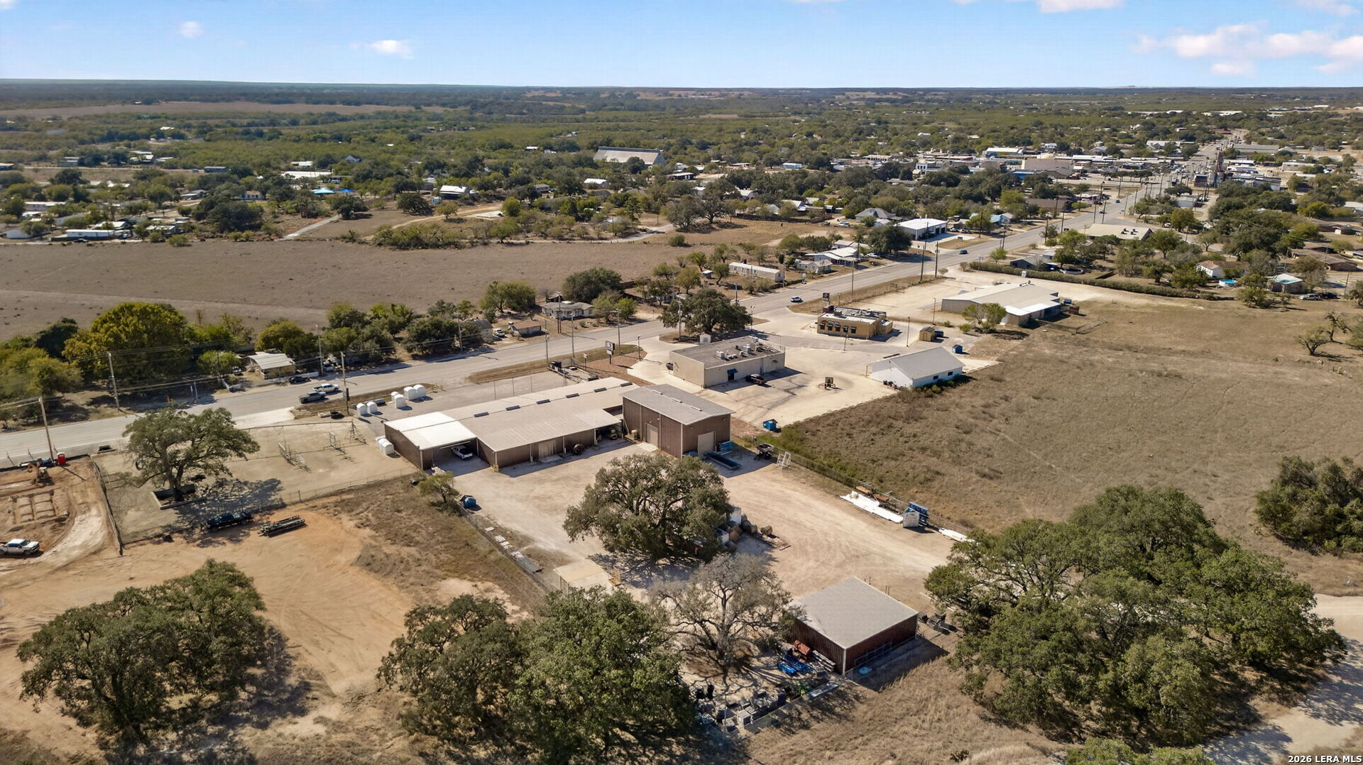 625 E Hondo Avenue Devine TX 78016