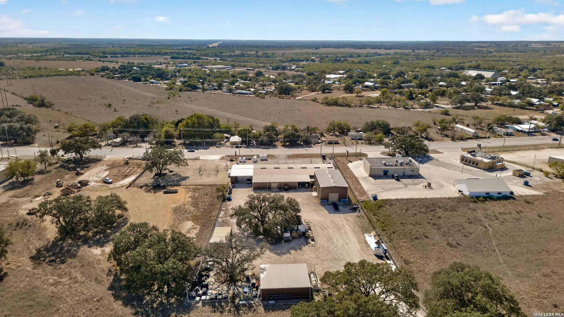 625 E Hondo Avenue Devine TX 78016