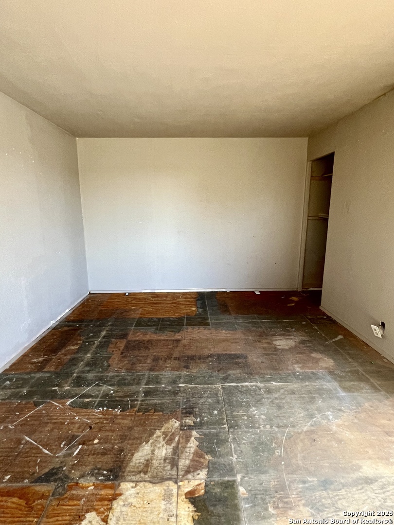 2636 County Road 128 Floresville TX 78114