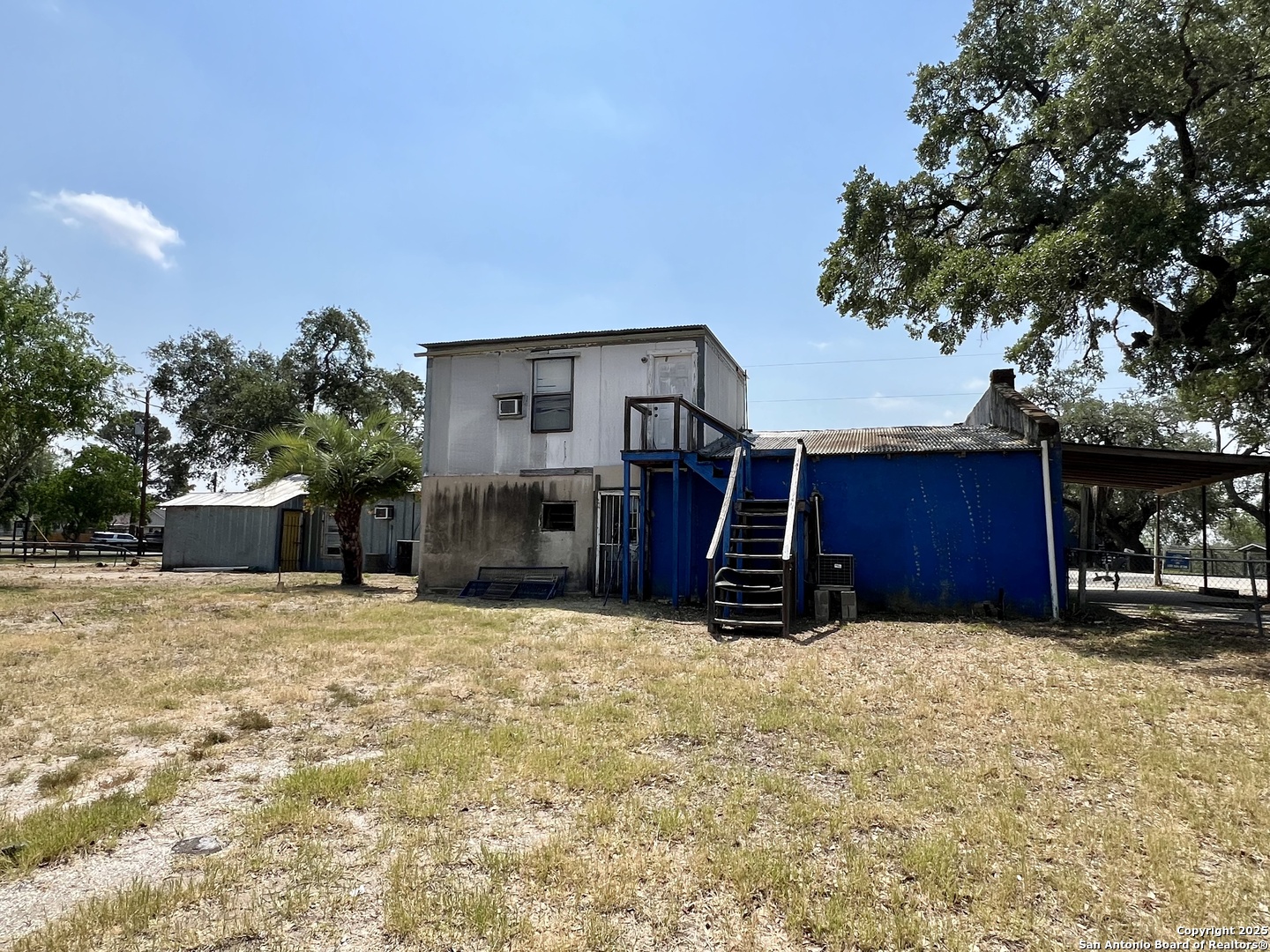 2636 County Road 128 Floresville TX 78114