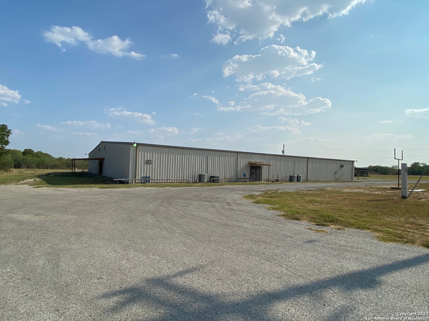 130 E Aransas Runge TX 78151