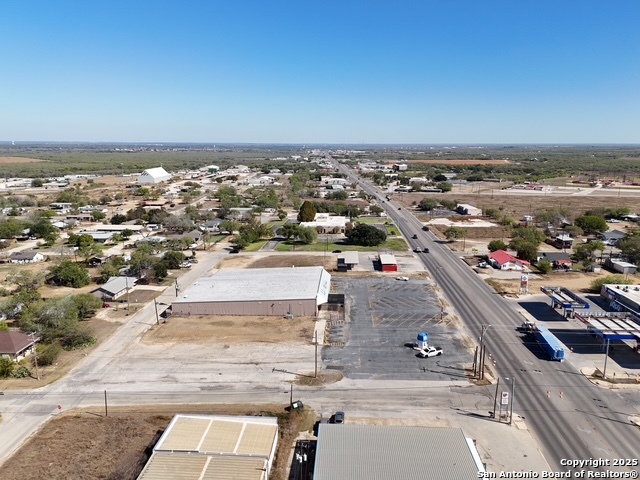 1205 Oak Street Jourdanton TX 78026