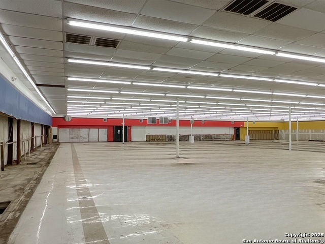 1205 Oak Street Jourdanton TX 78026