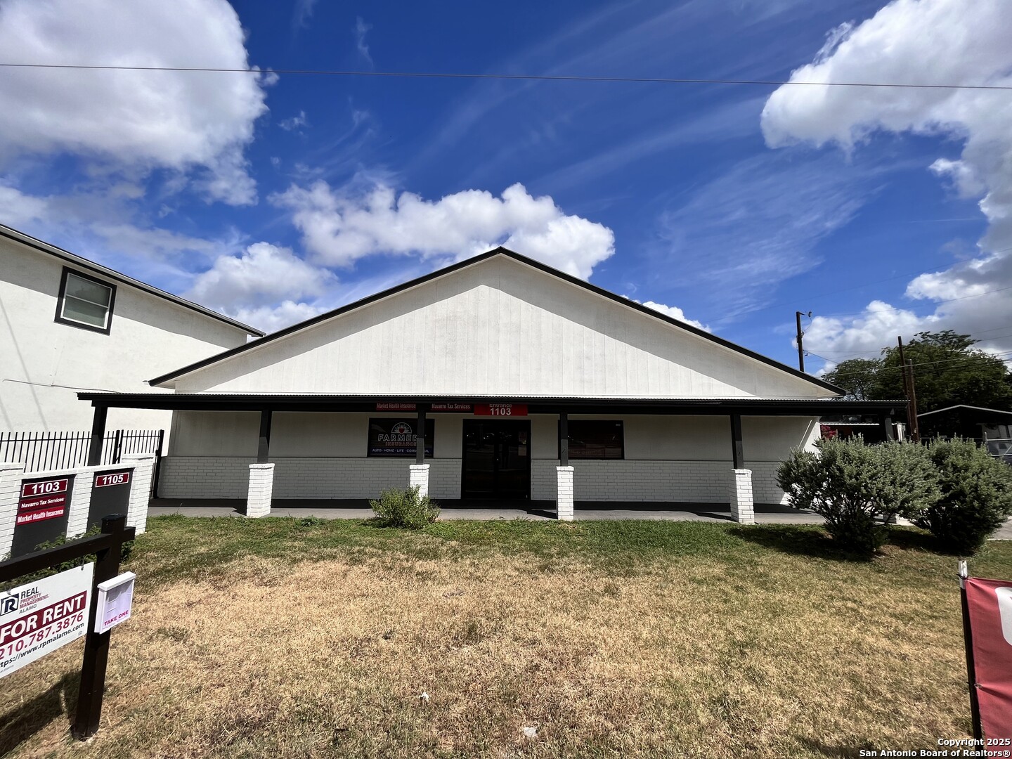 1103,1105,1113 New Laredo Highway San Antonio TX 78211