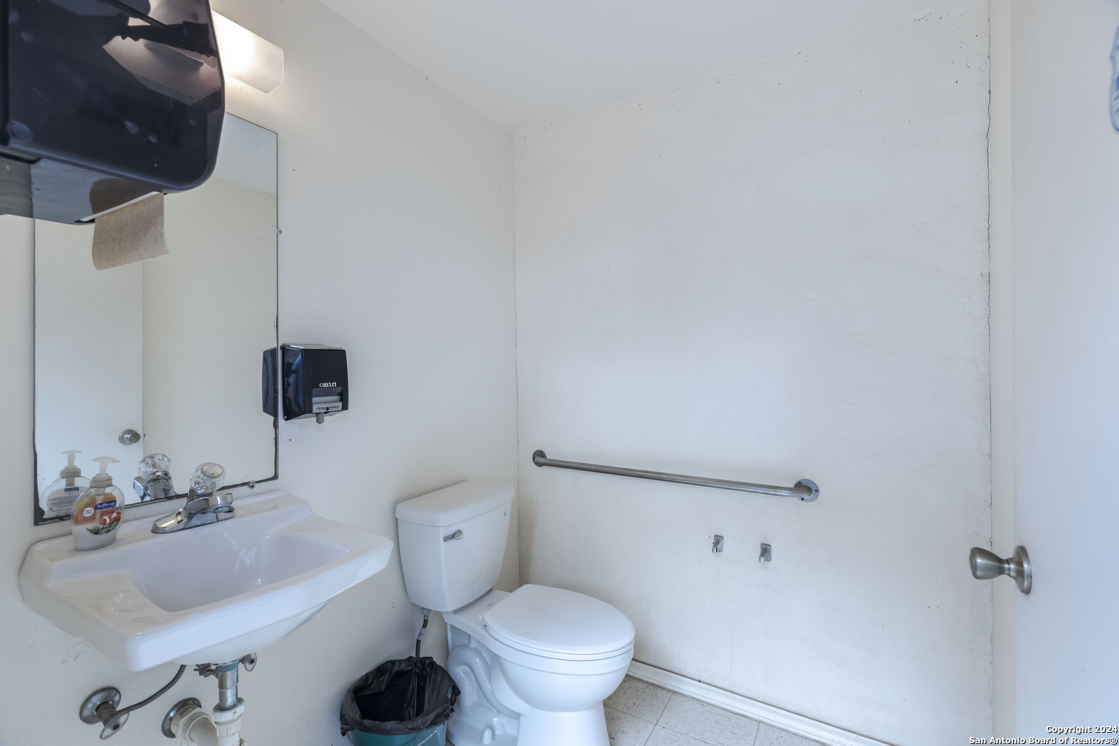 112 Highway 16 S Bandera TX 78003