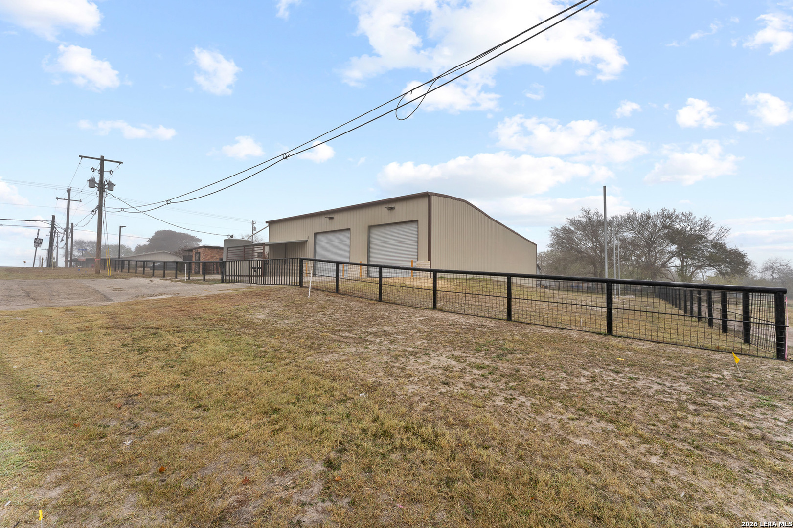 106 South Line Karnes City TX 78118