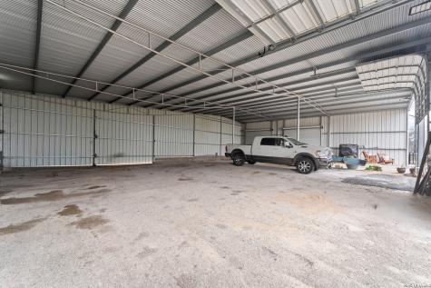 106 South Line Karnes City TX 78118