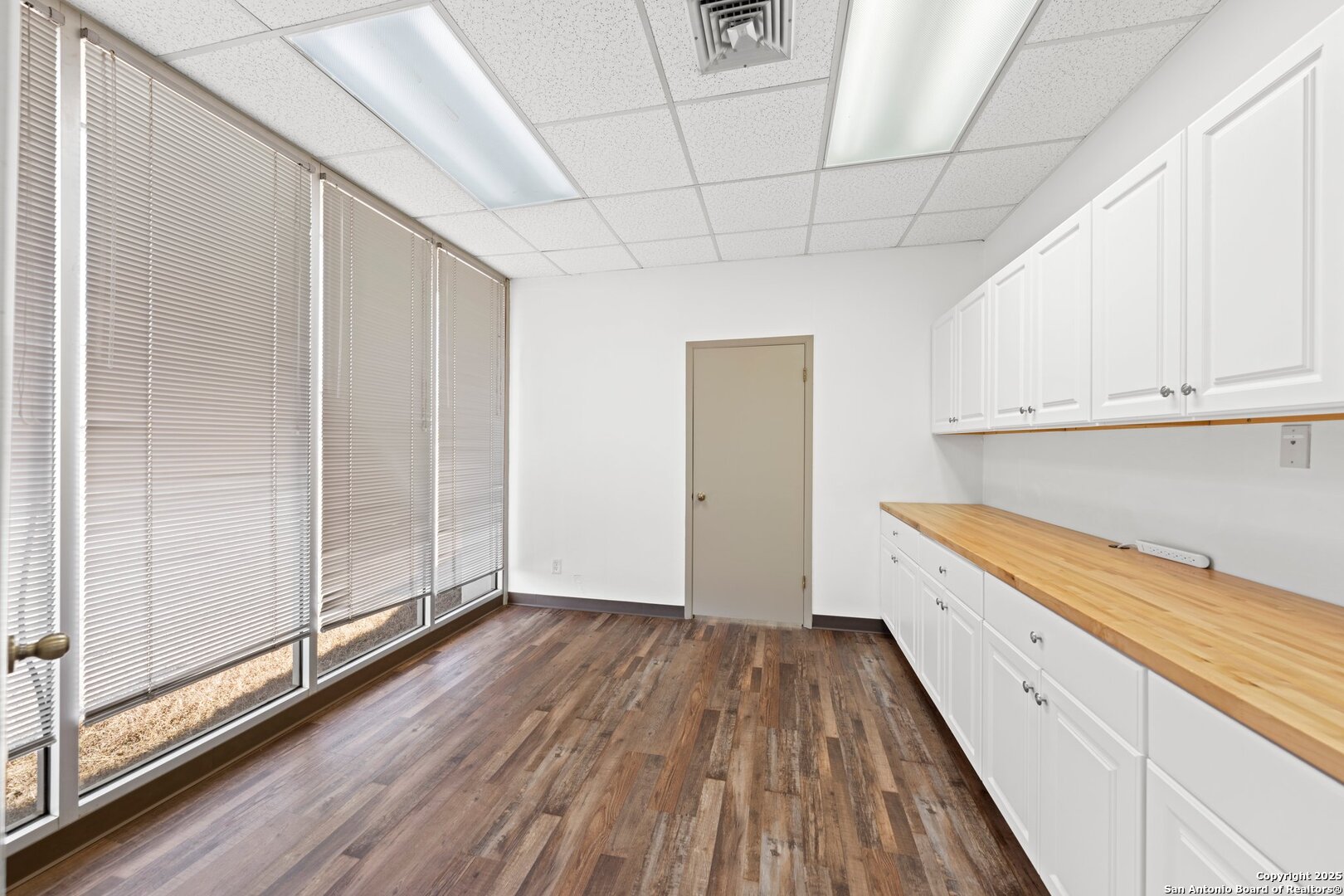 1836 Junction Highway Kerrville TX 78028