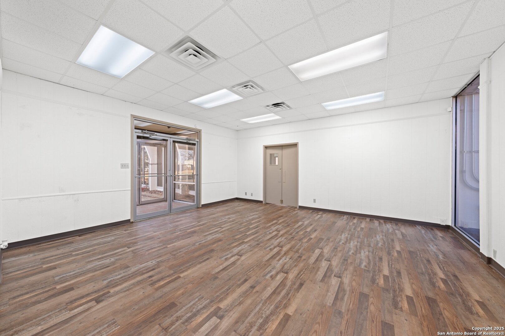 1836 Junction Highway Kerrville TX 78028