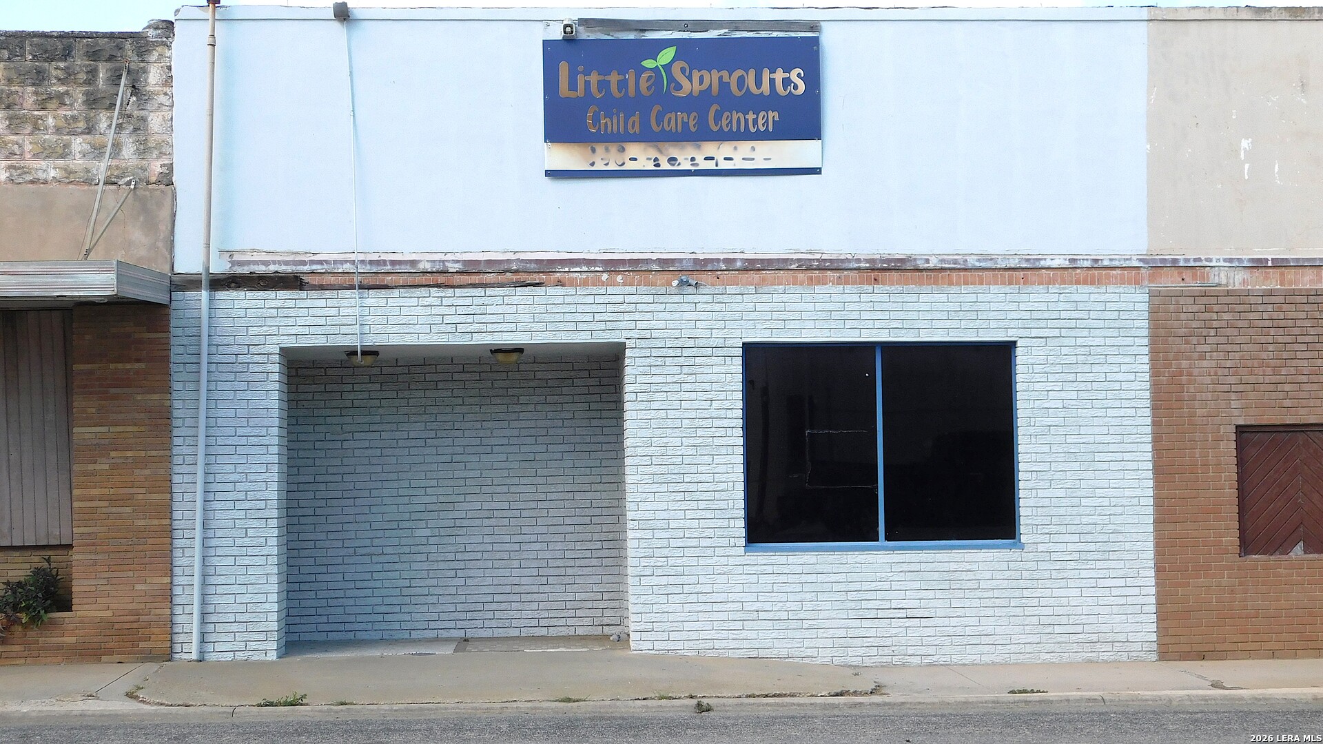 000 Avenue H Poteet TX 78065