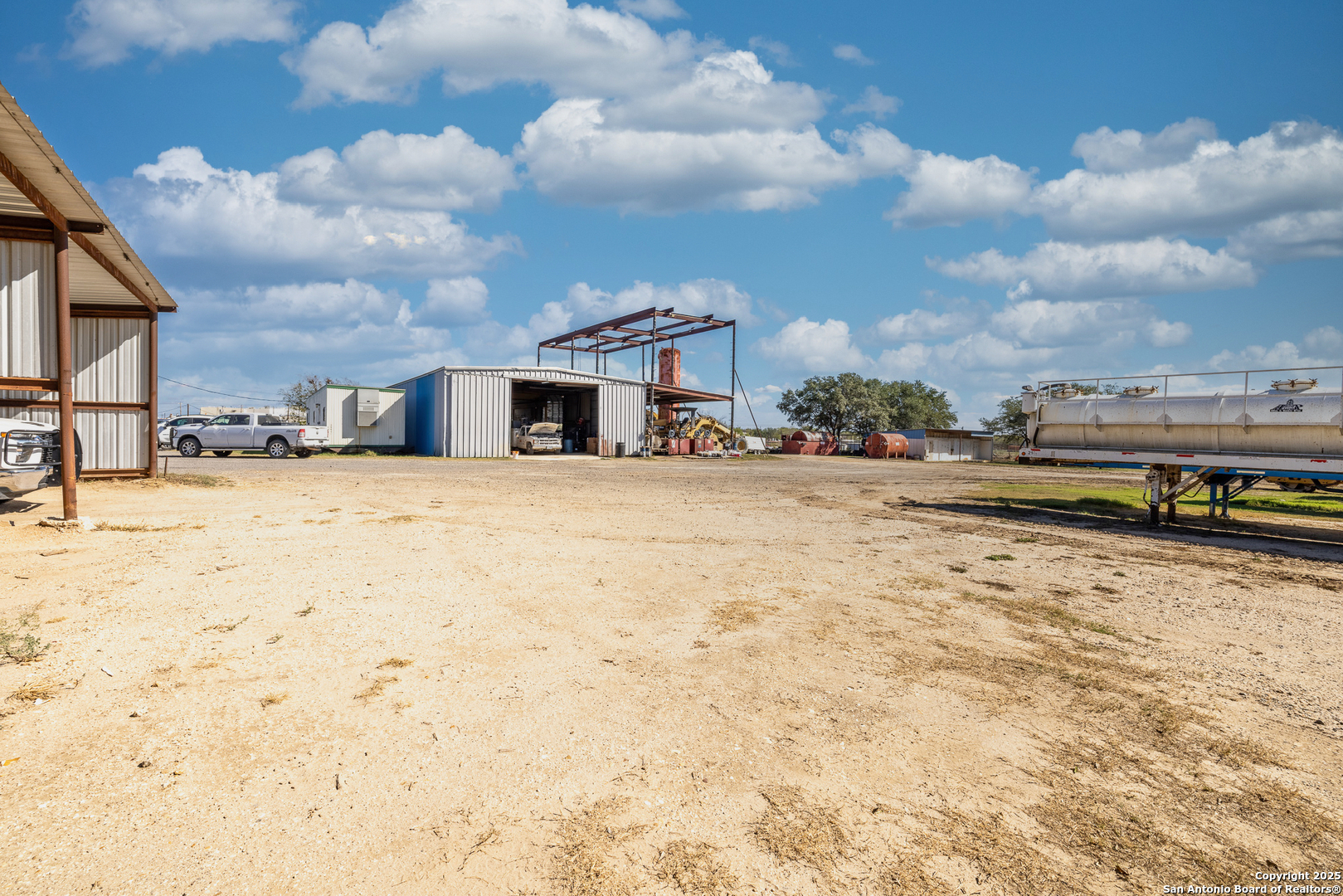 12310 Us Highway 87 Nixon TX 78140