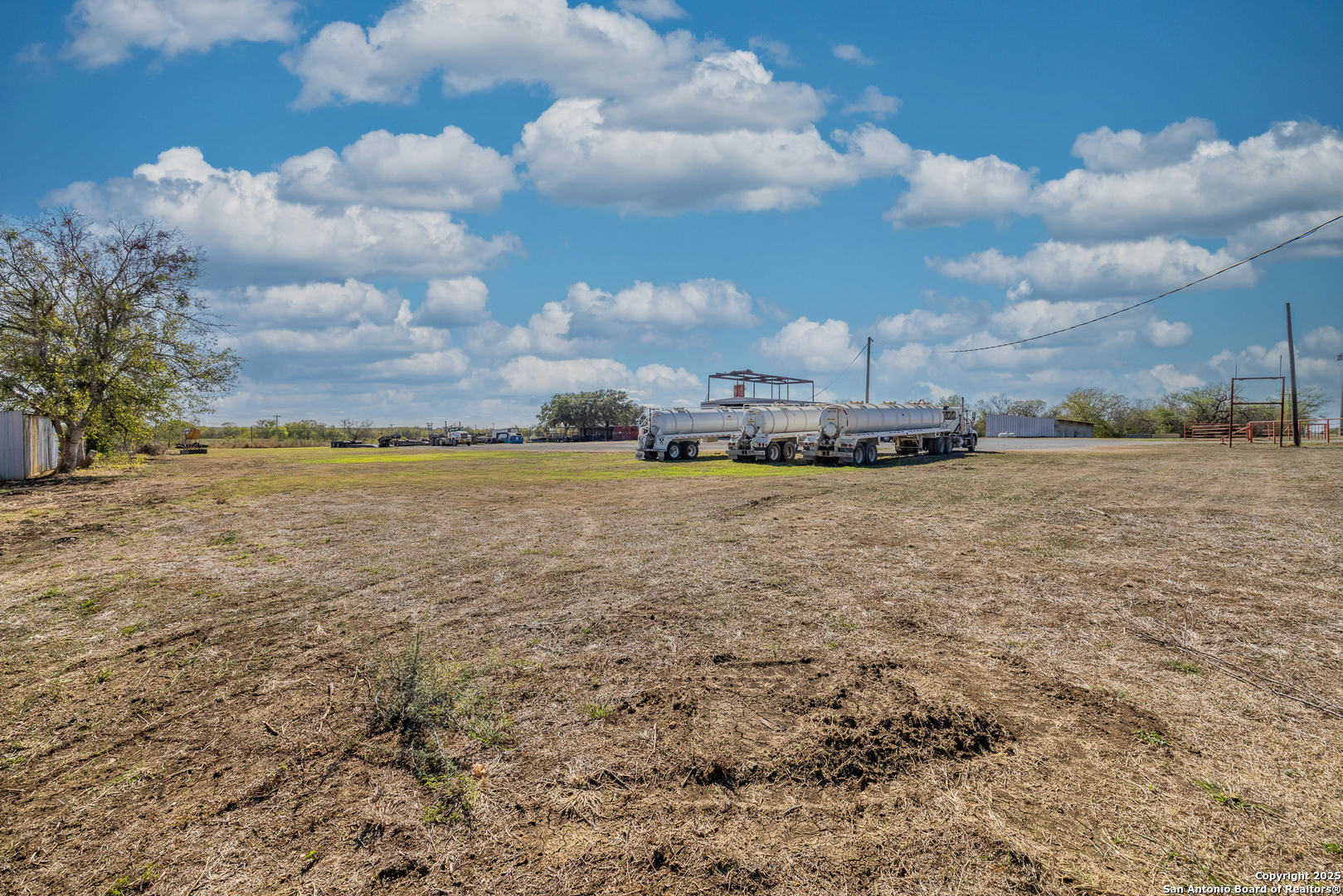 12310 Us Highway 87 Nixon TX 78140