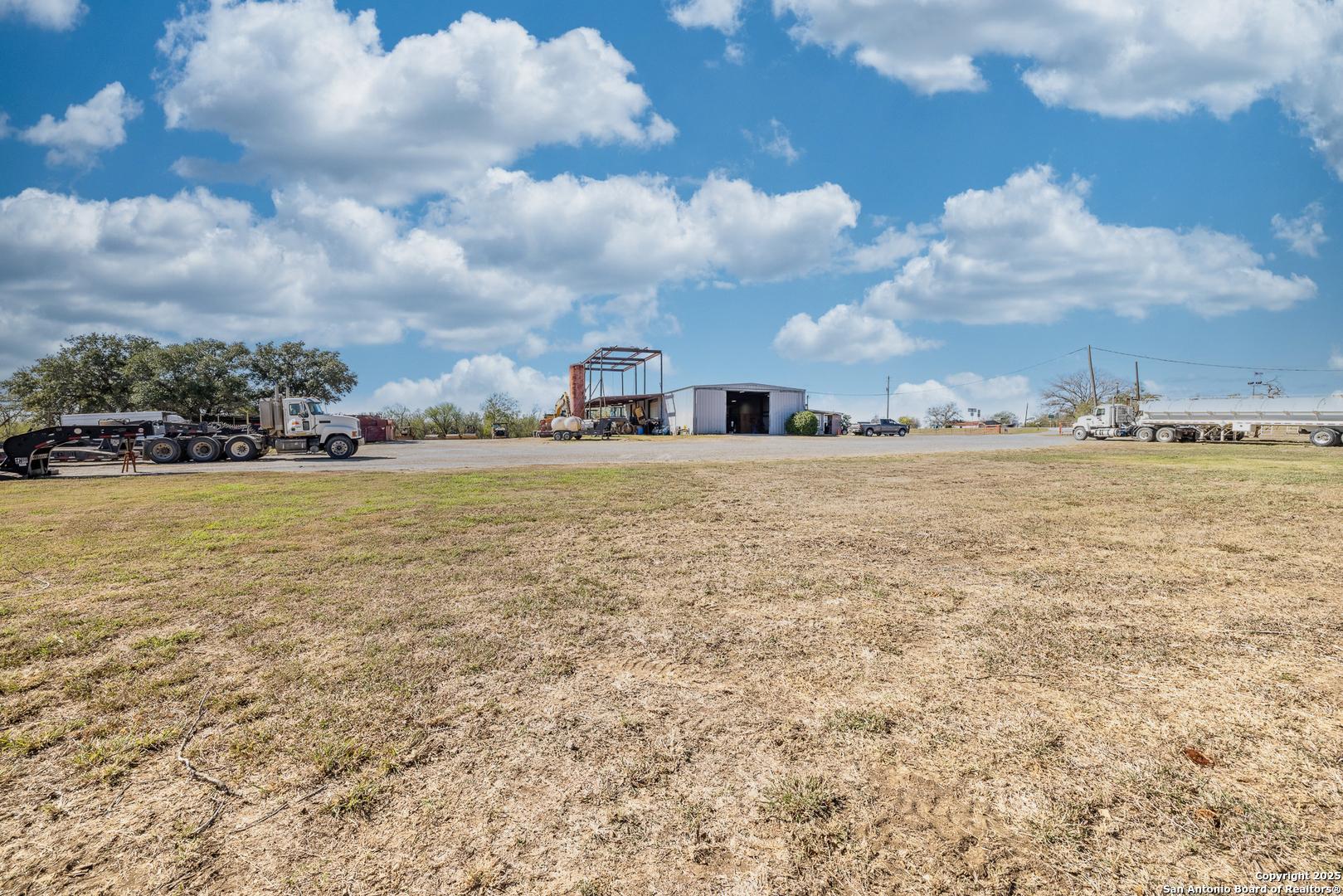 12310 Us Highway 87 Nixon TX 78140