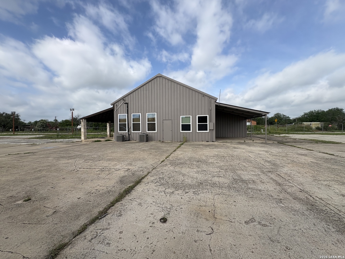 1500 Simmons Avenue Jourdanton TX 78026