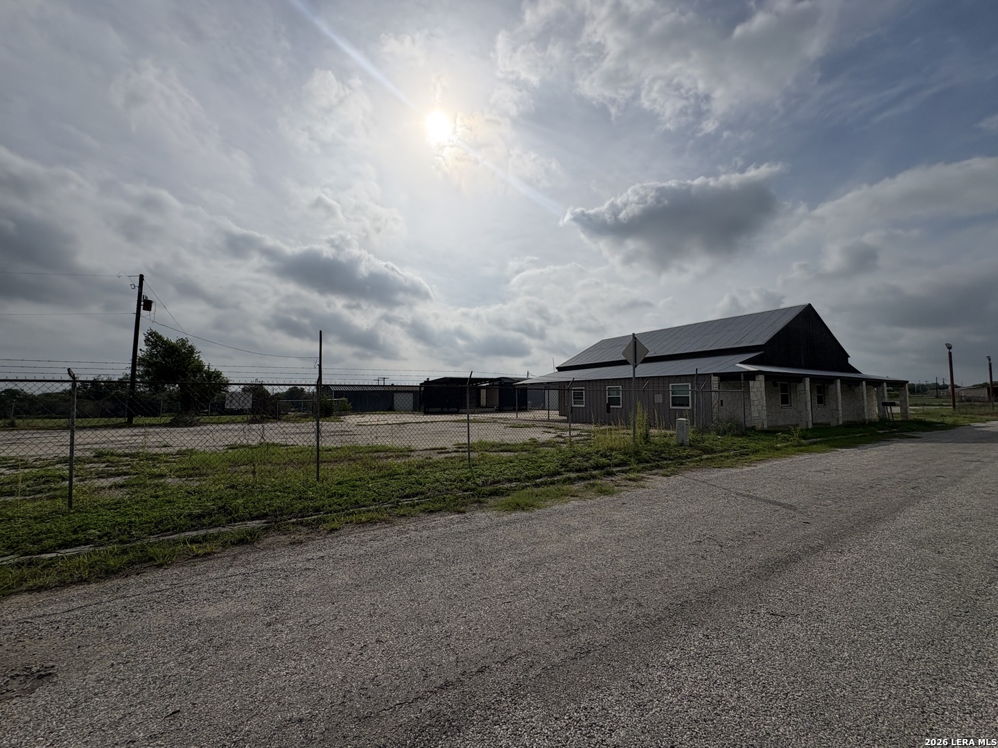 1500 Simmons Avenue Jourdanton TX 78026