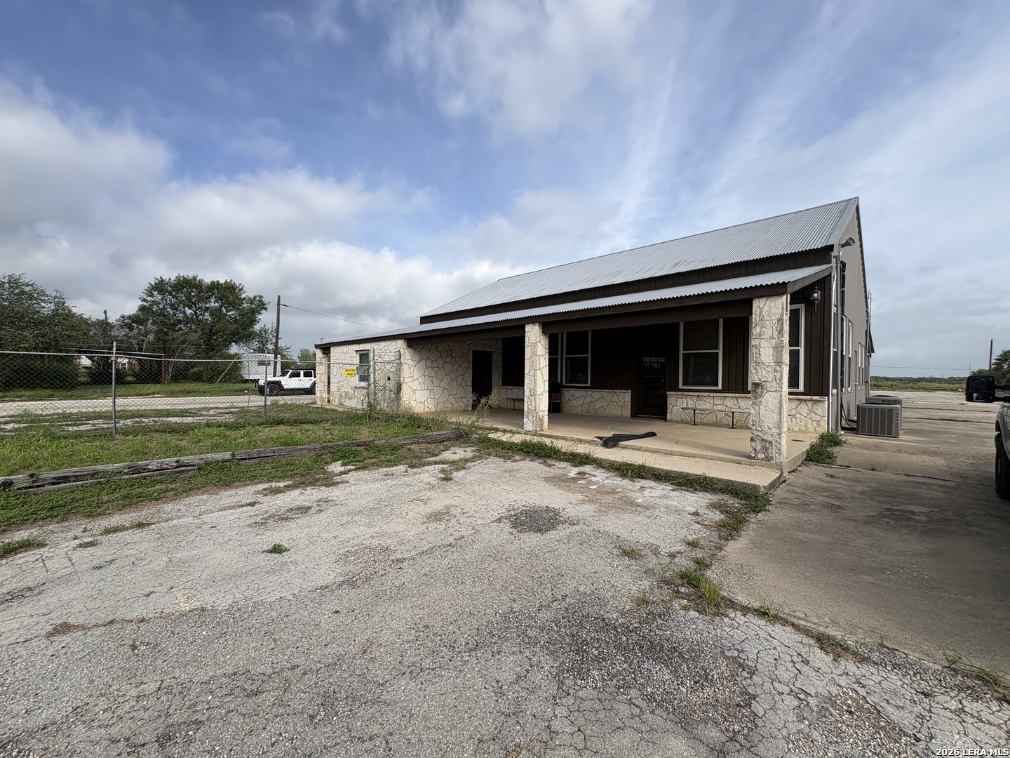 1500 Simmons Avenue Jourdanton TX 78026
