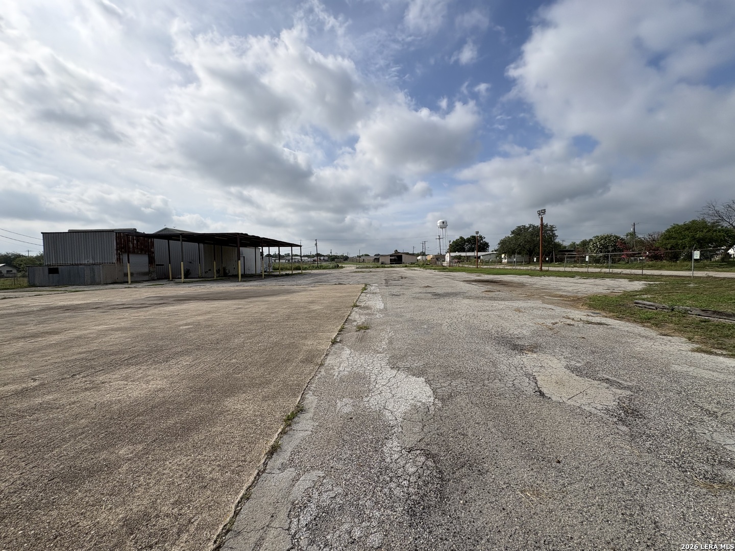 1500 Simmons Avenue Jourdanton TX 78026
