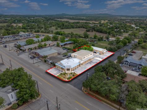 801 N Main Boerne TX 78006