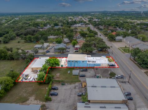 801 N Main Boerne TX 78006