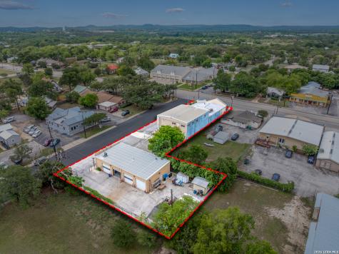 801 N Main Boerne TX 78006